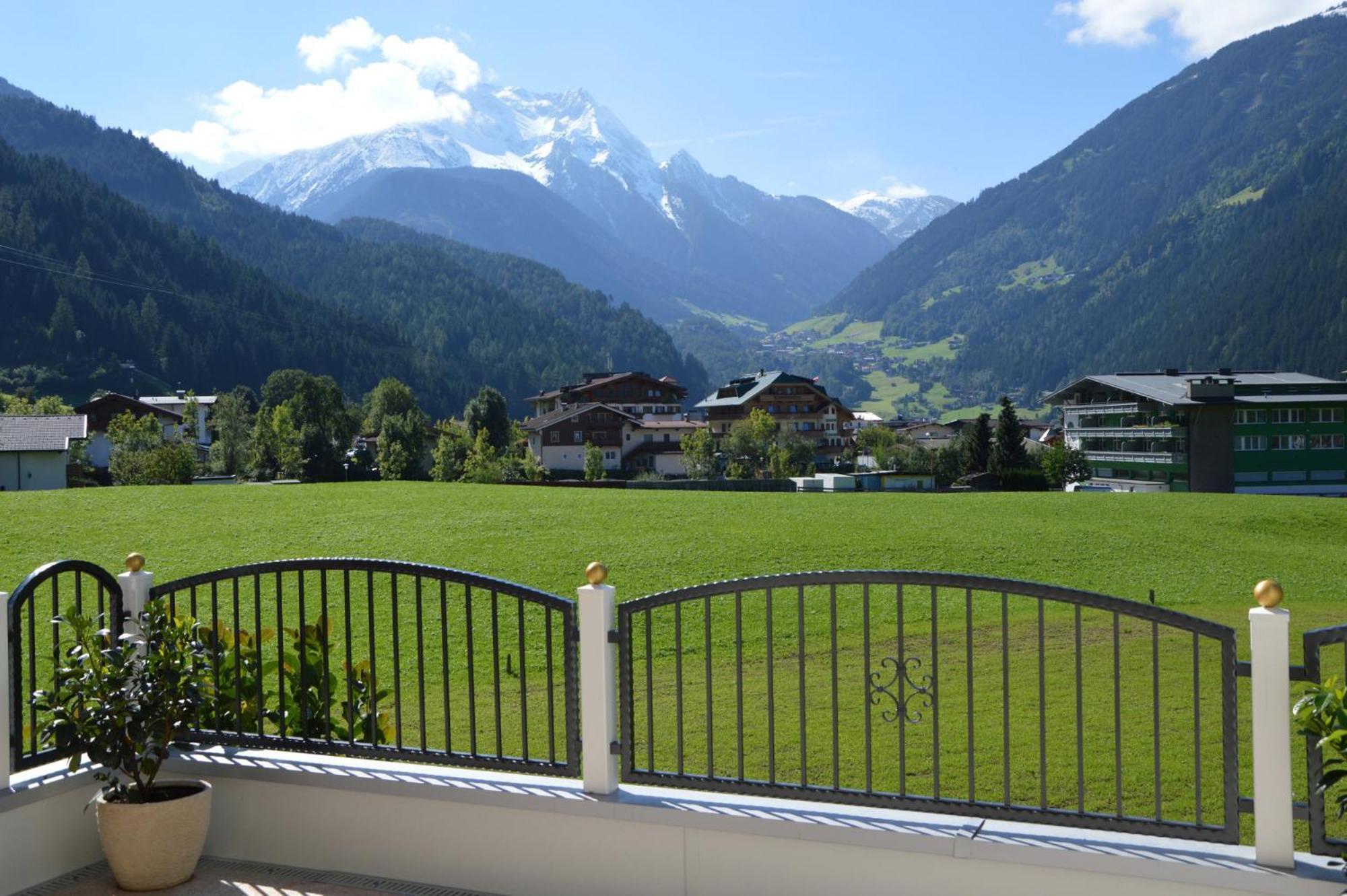 Apparthotel Koenig Mayrhofen Exterior foto